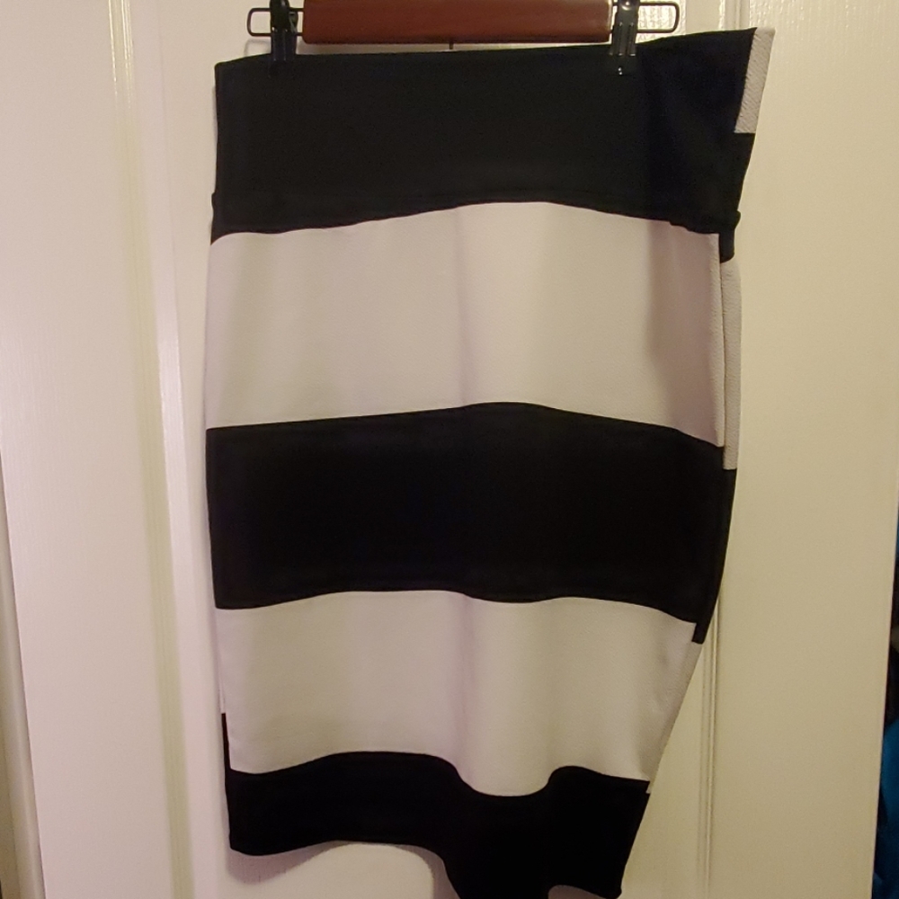Lularoe Cassie XL